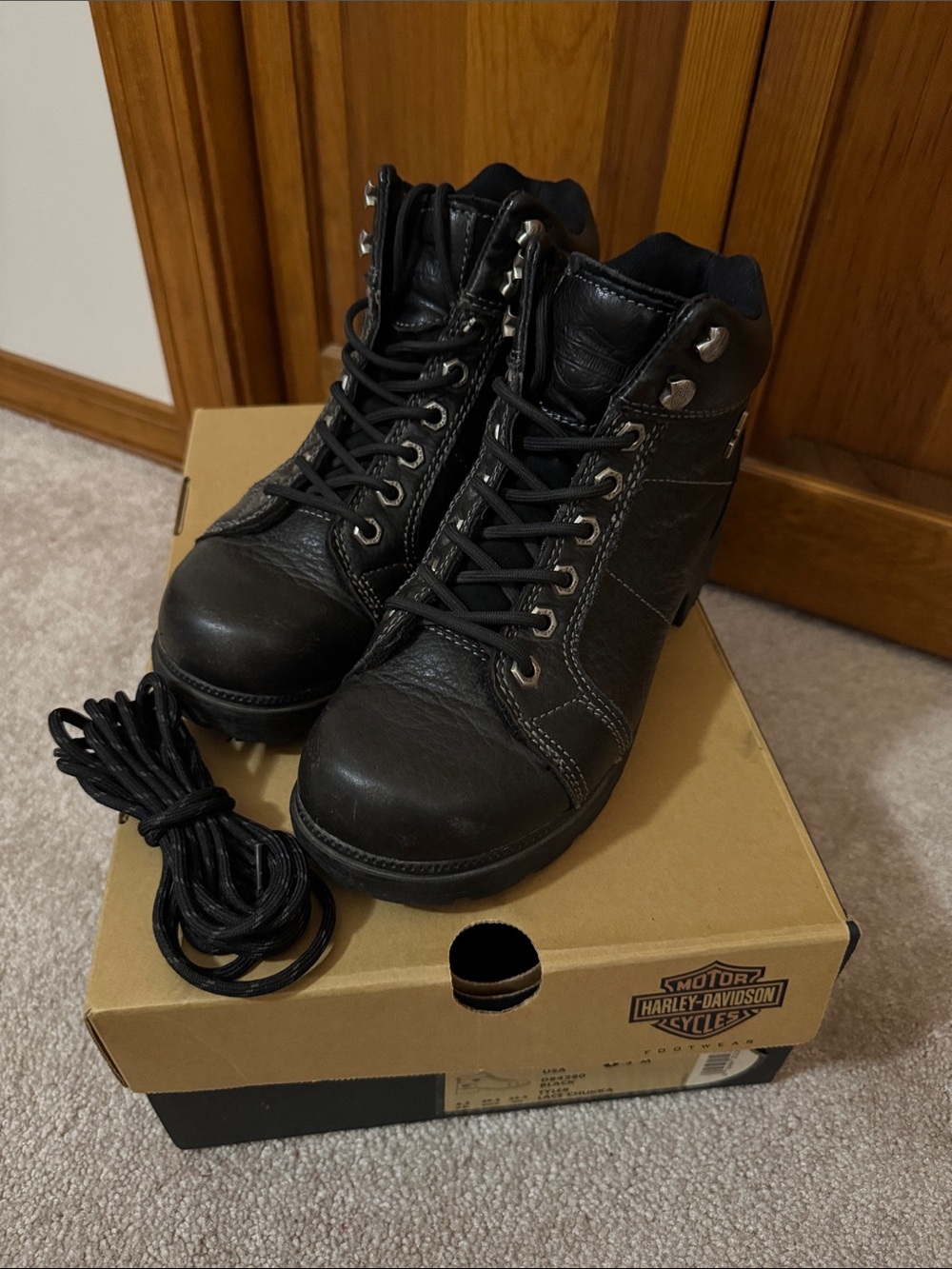 Harley‑Davidson Black Leather Tyler Lace Chukka Boots women’s 8.5